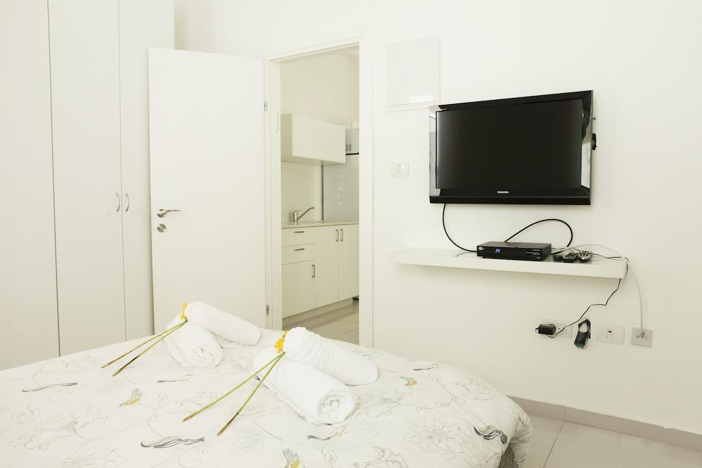 Kerem Hateimanim Apartments Τελ Αβίβ Δωμάτιο φωτογραφία
